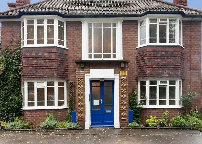 Poplar House Serviced Apartments