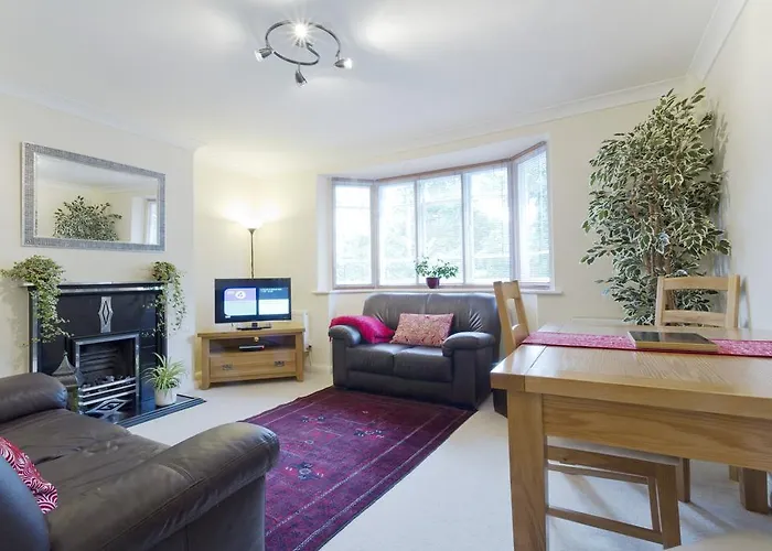Poplar House Serviced Apartments