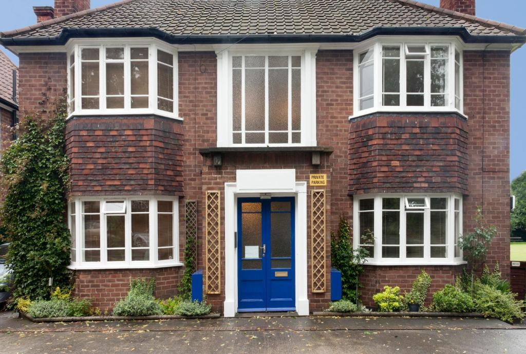 Poplar House Serviced Apartment